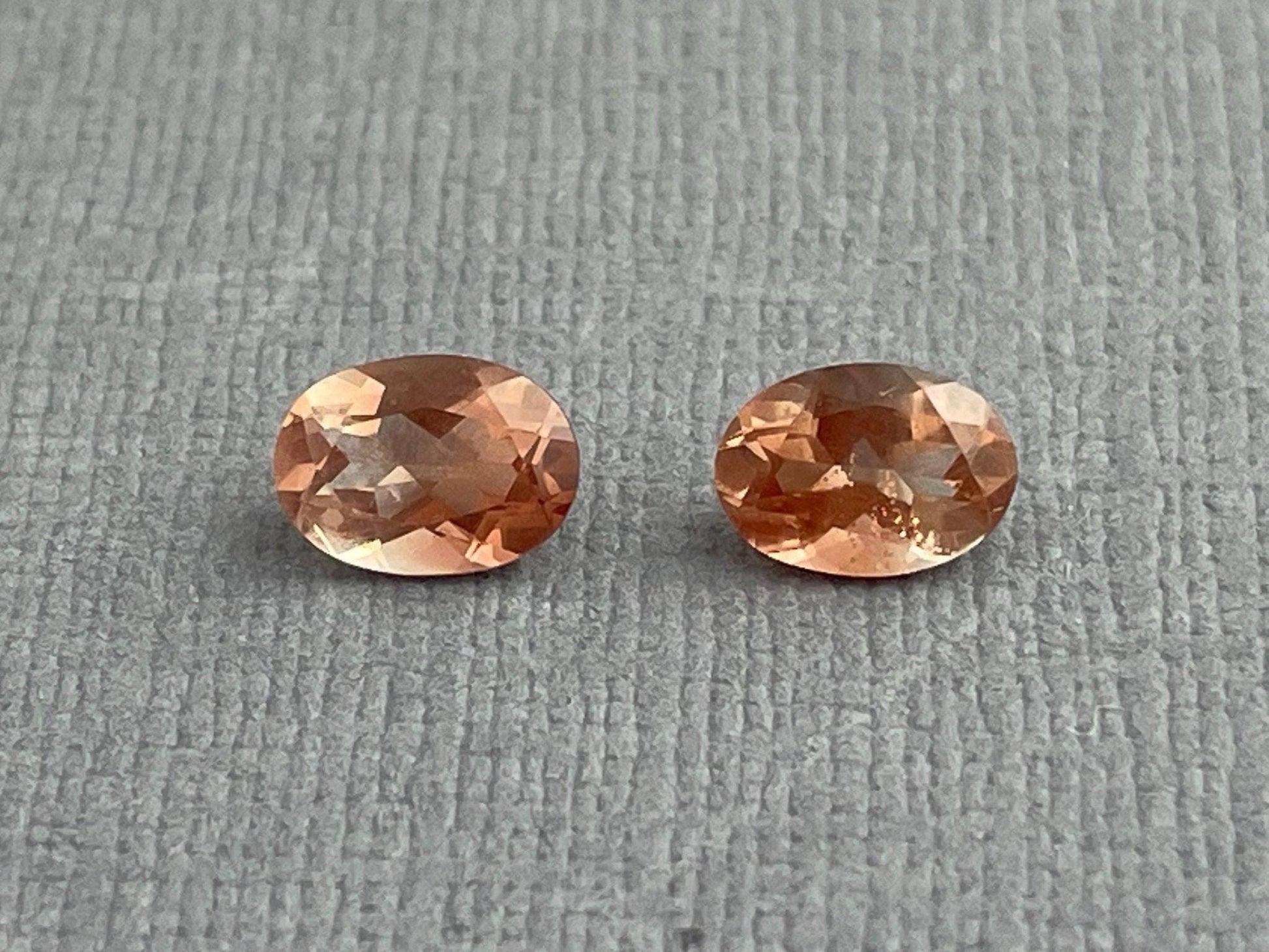7x5 Oregon Sunstones Oval Pair | 1.69 carats | OSF194 - - GemEnthusiast