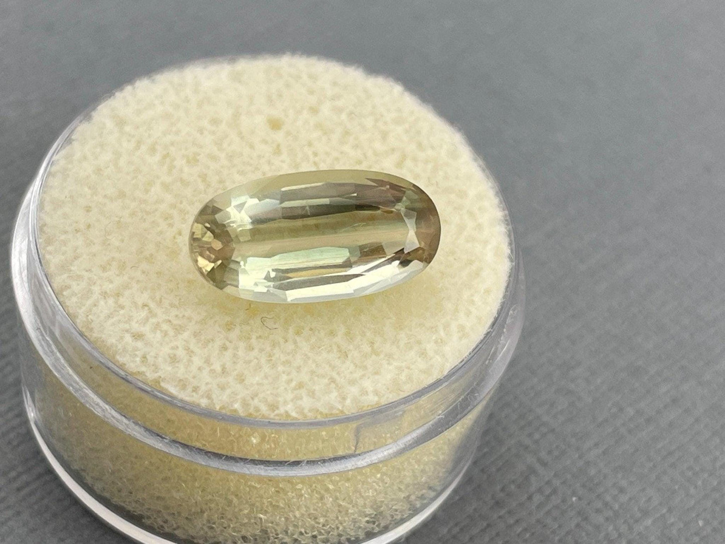 14x7 Green Oregon Sunstone Oval Faceted Gemstone | 3.47 carats | OSF156 - - GemEnthusiast