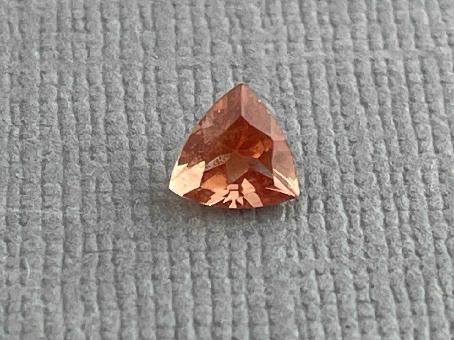 5mm Red Oregon Sunstone Trillion Gemstone with Schiller | .45 carats | OSF208 - - GemEnthusiast