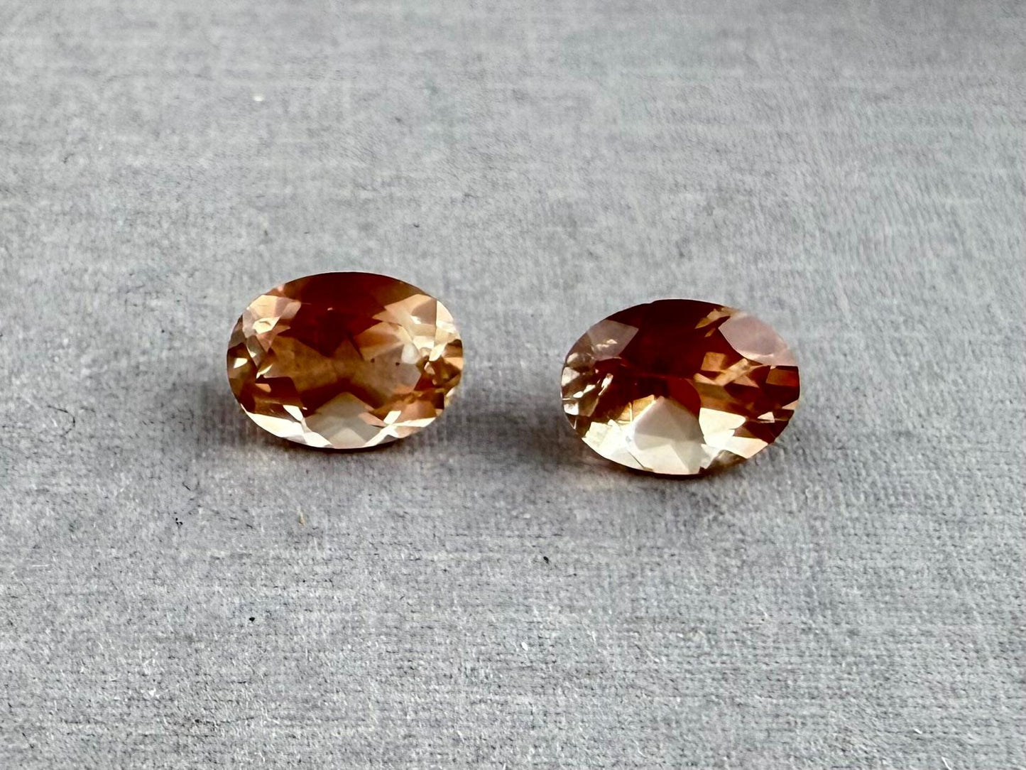 8x6 Oregon Sunstones Oval Pair | 2.46 carats | OSF179 - Oregon Sunstone, Orthoclase Feldspar - GemEnthusiast