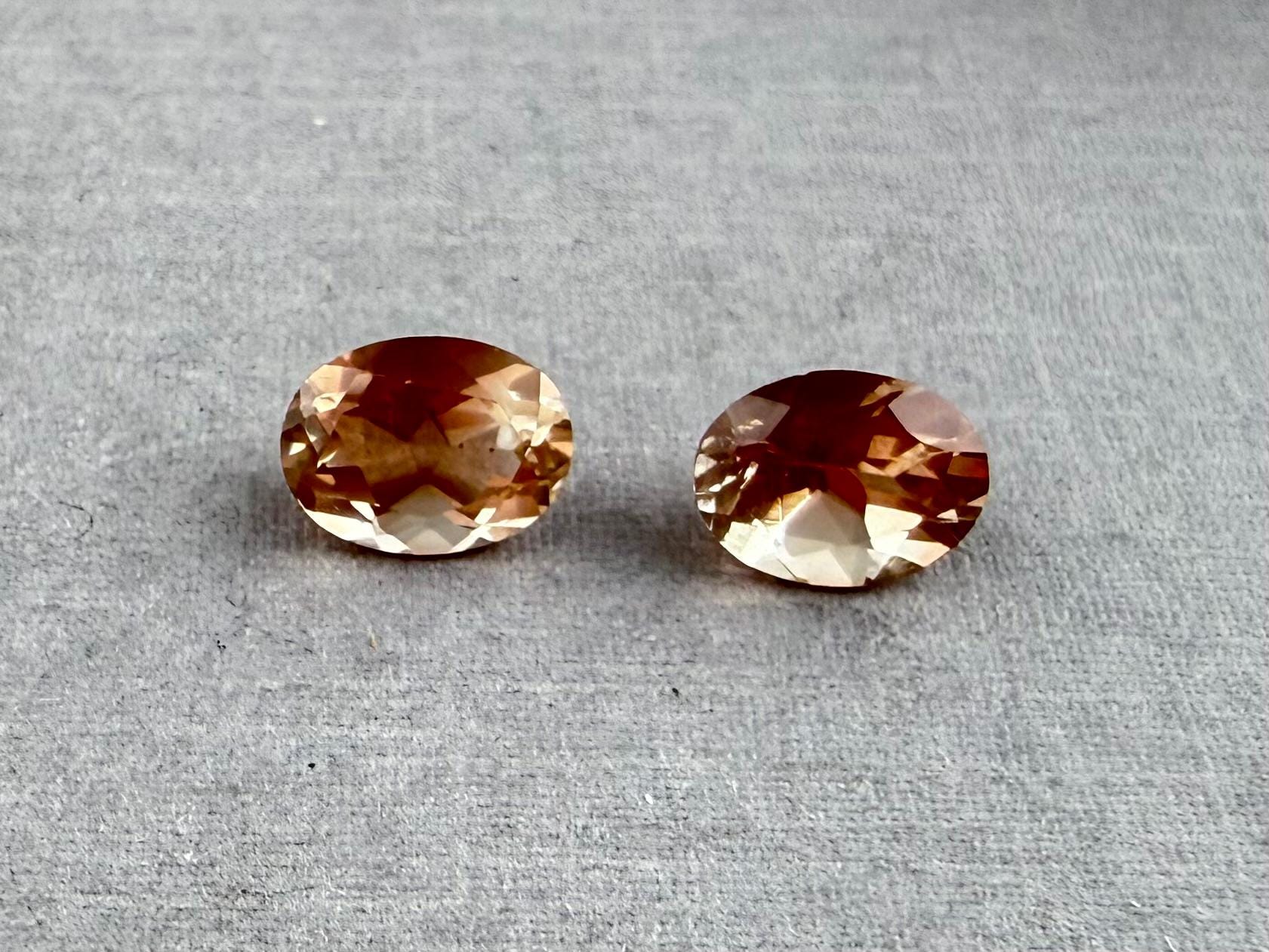 8x6 Oregon Sunstones Oval Pair | 2.46 carats | OSF179 - Oregon Sunstone, Orthoclase Feldspar - GemEnthusiast