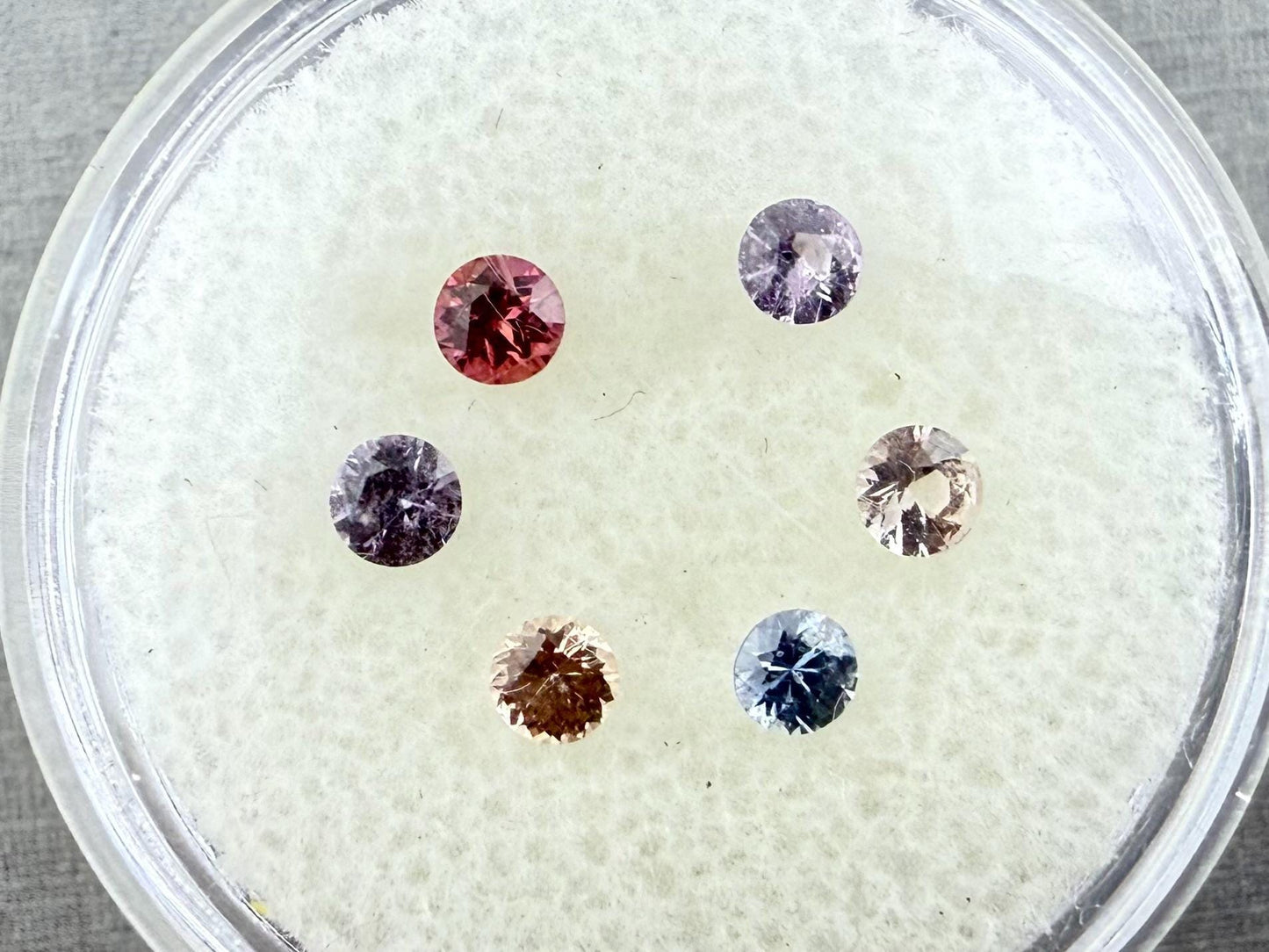 3mm Sapphire Lot | Faceted Gemstones, Umba Tanzania Origin | .75 carat | SF133 - Sapphire - GemEnthusiast