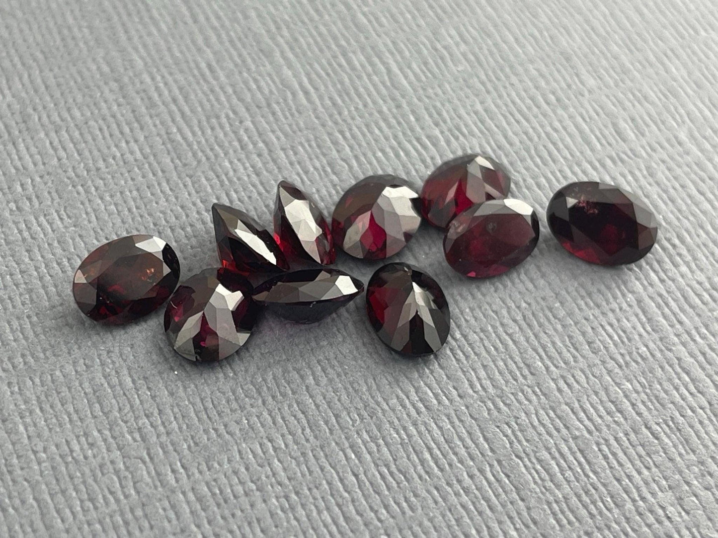 7x5 Arizona Anthill Chrome Pyrope Garnet | Loose Oval Faceted Gemstone | USA Mine - - GemEnthusiast