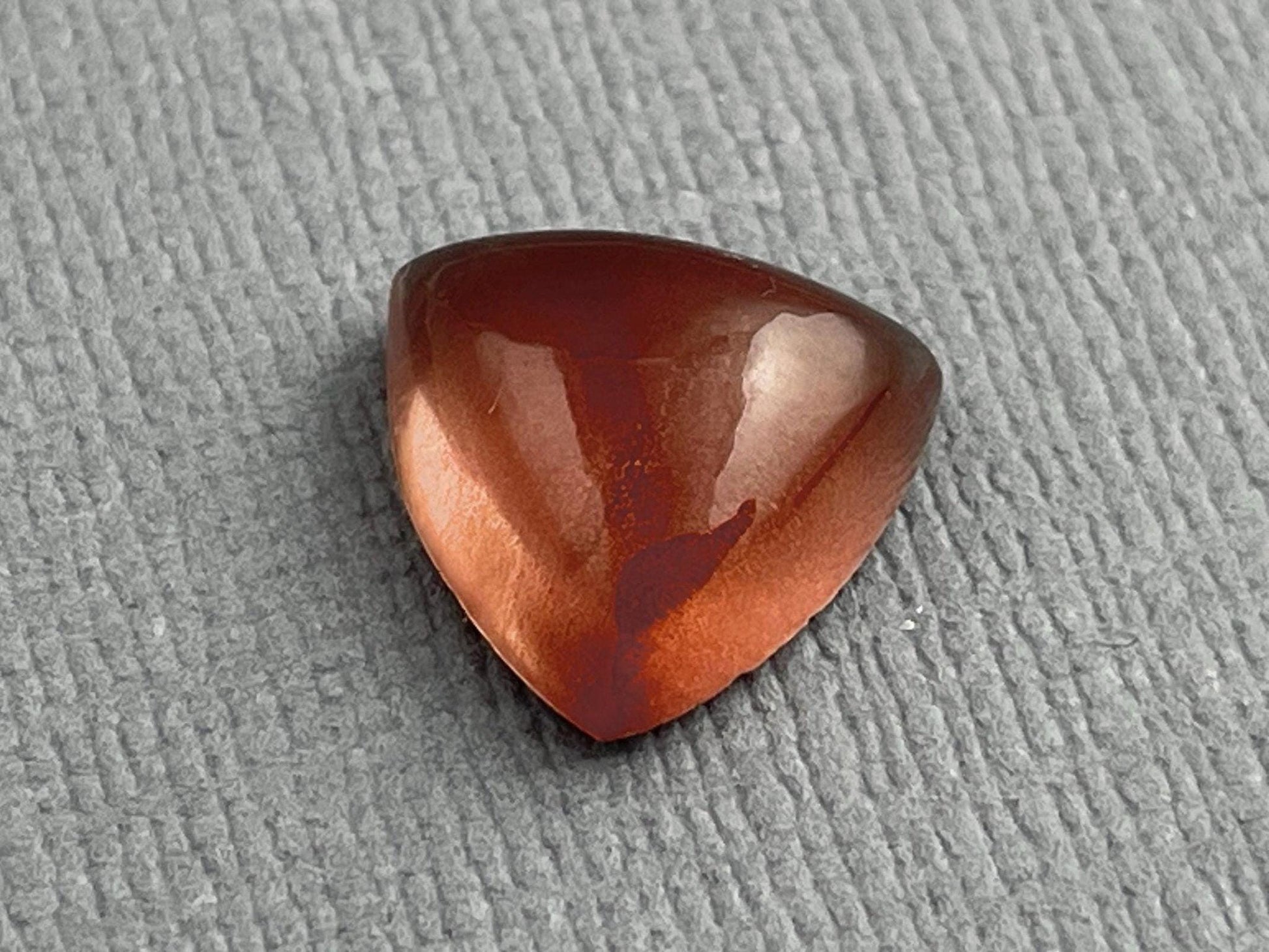 11mm Oregon Sunstone | Triangle Cabochon | Natural American Gemstone | OSC281 - - GemEnthusiast