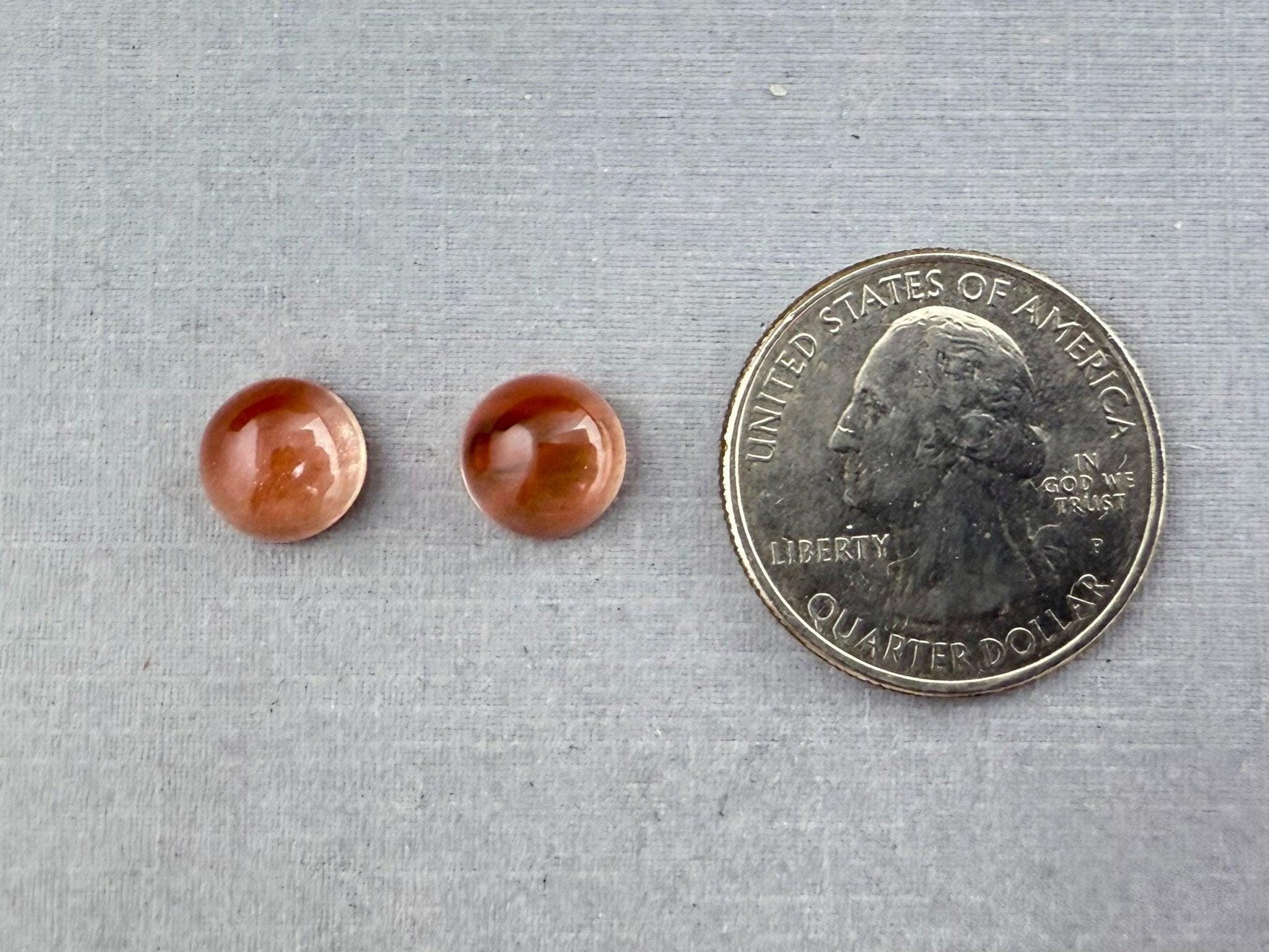 9mm Oregon Sunstones Round Cabochon Pair with Schiller | 6.4 carats | OSC313 - Oregon Sunstone - GemEnthusiast