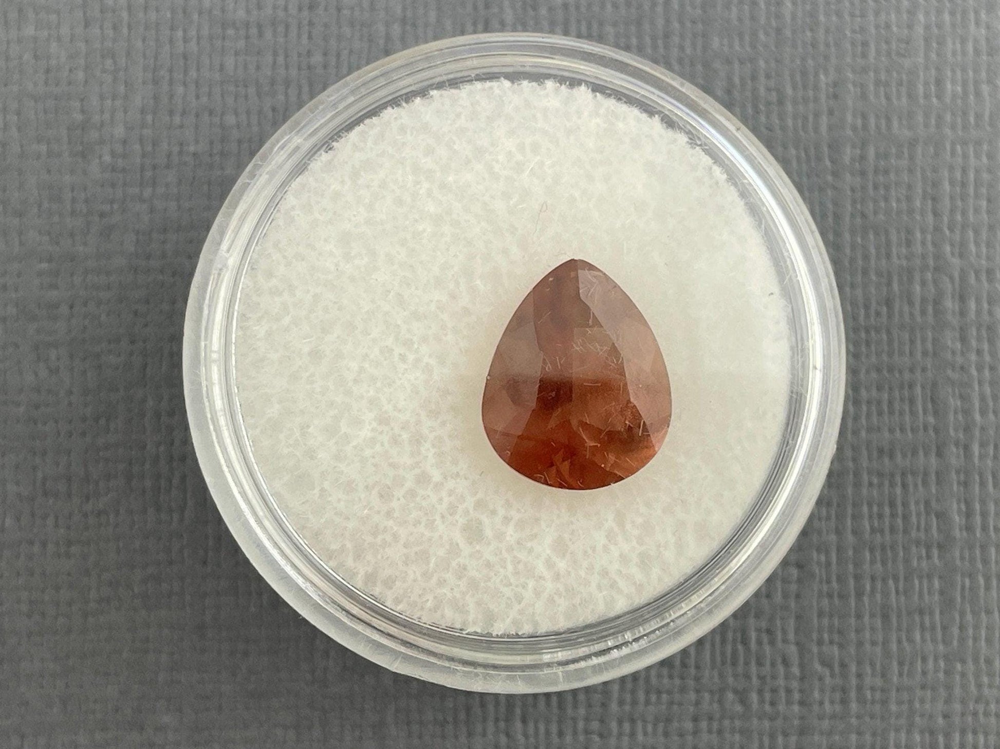 Oregon Sunstone 11x9 Pear Gemstone with Schiller | 2.83 carats | OSF185 - - GemEnthusiast