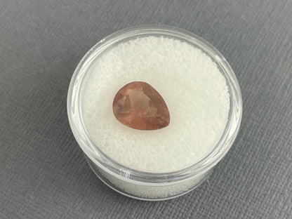 Oregon Sunstone 11x9 Pear Gemstone with Schiller | 2.83 carats | OSF185 - - GemEnthusiast