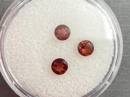 4mm Oregon Sunstone Lot | Red with Schiller and Zoning | Faceted Round Gemstones | OSF197 - Oregon Sunstone - GemEnthusiast