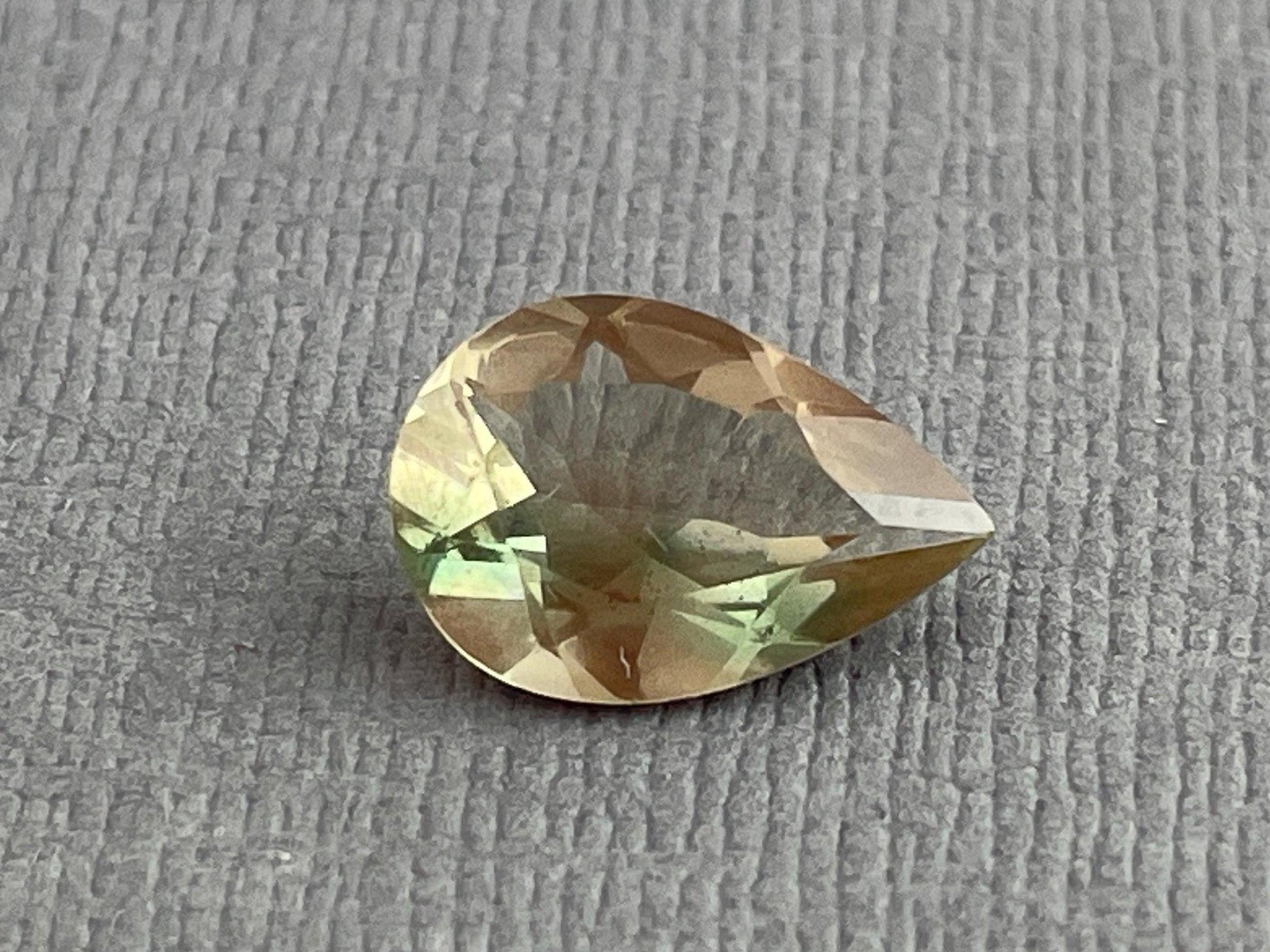 Oregon Sunstone Pear Gemstone with Green Striation | 12x8 mm | 2.2 carats | OSF186 - - GemEnthusiast