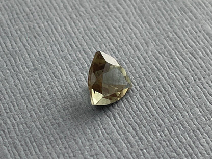 7mm Green Oregon Sunstone Trillion Faceted Gemstone | 1.1 carats | OSF160 - Oregon Sunstone - GemEnthusiast