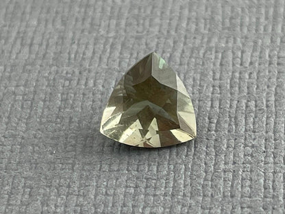 7mm Oregon Sunstone Trillion Gemstone | Rare Green | 1.18 carats | OSF157 - Oregon sunstone - GemEnthusiast