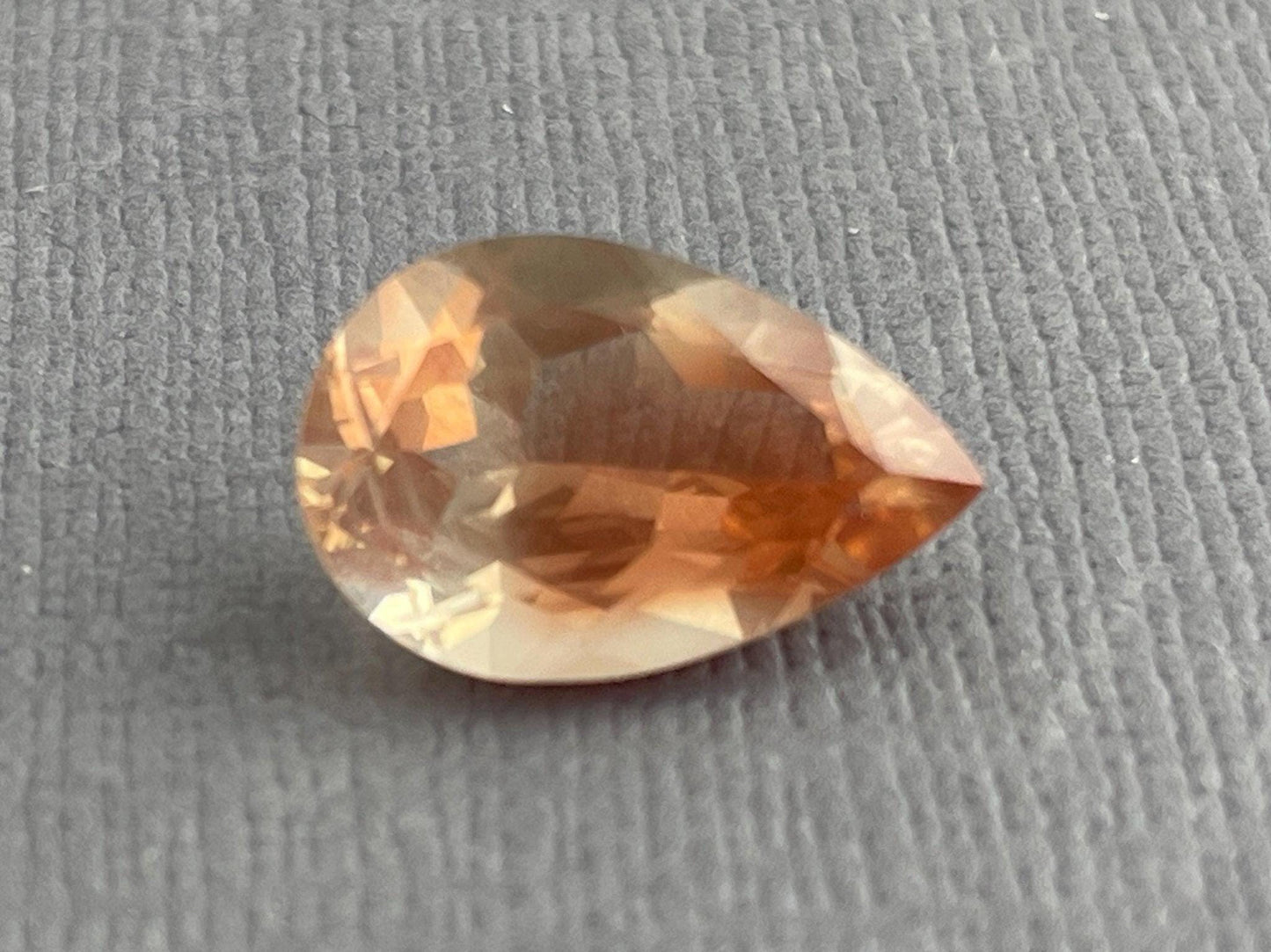 Oregon Sunstone Pear Gemstone | 14x9 mm | 4 carats | OSF187 - - GemEnthusiast