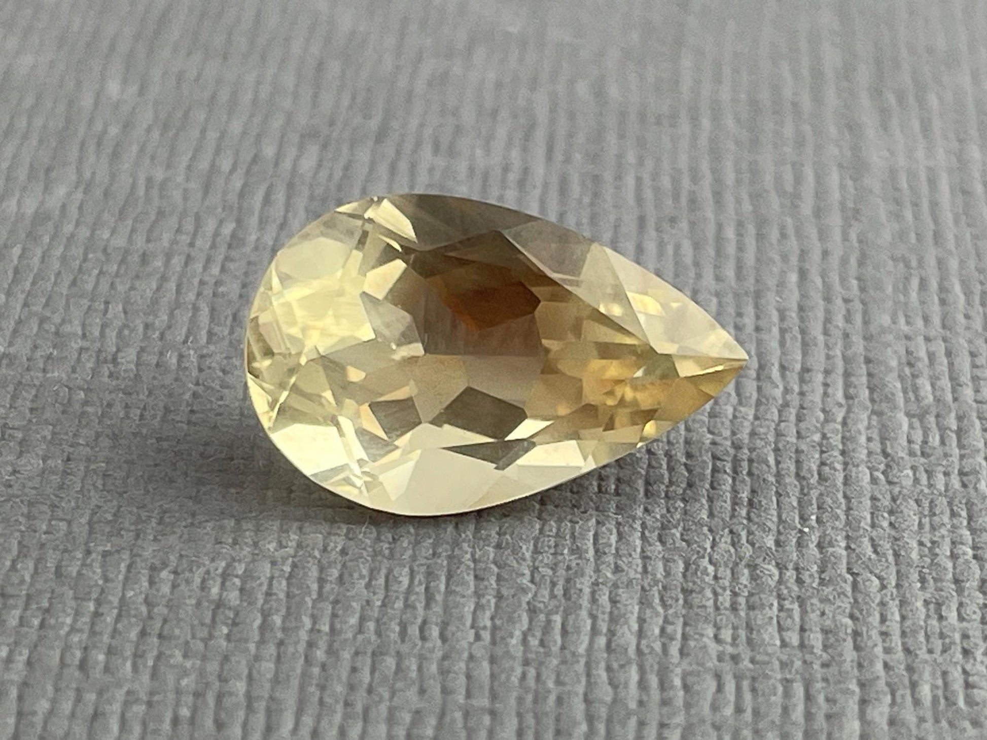 LARGE 15x10mm Oregon Sunstone Pear Gemstone | 5.8 carats | OSF189 - - GemEnthusiast