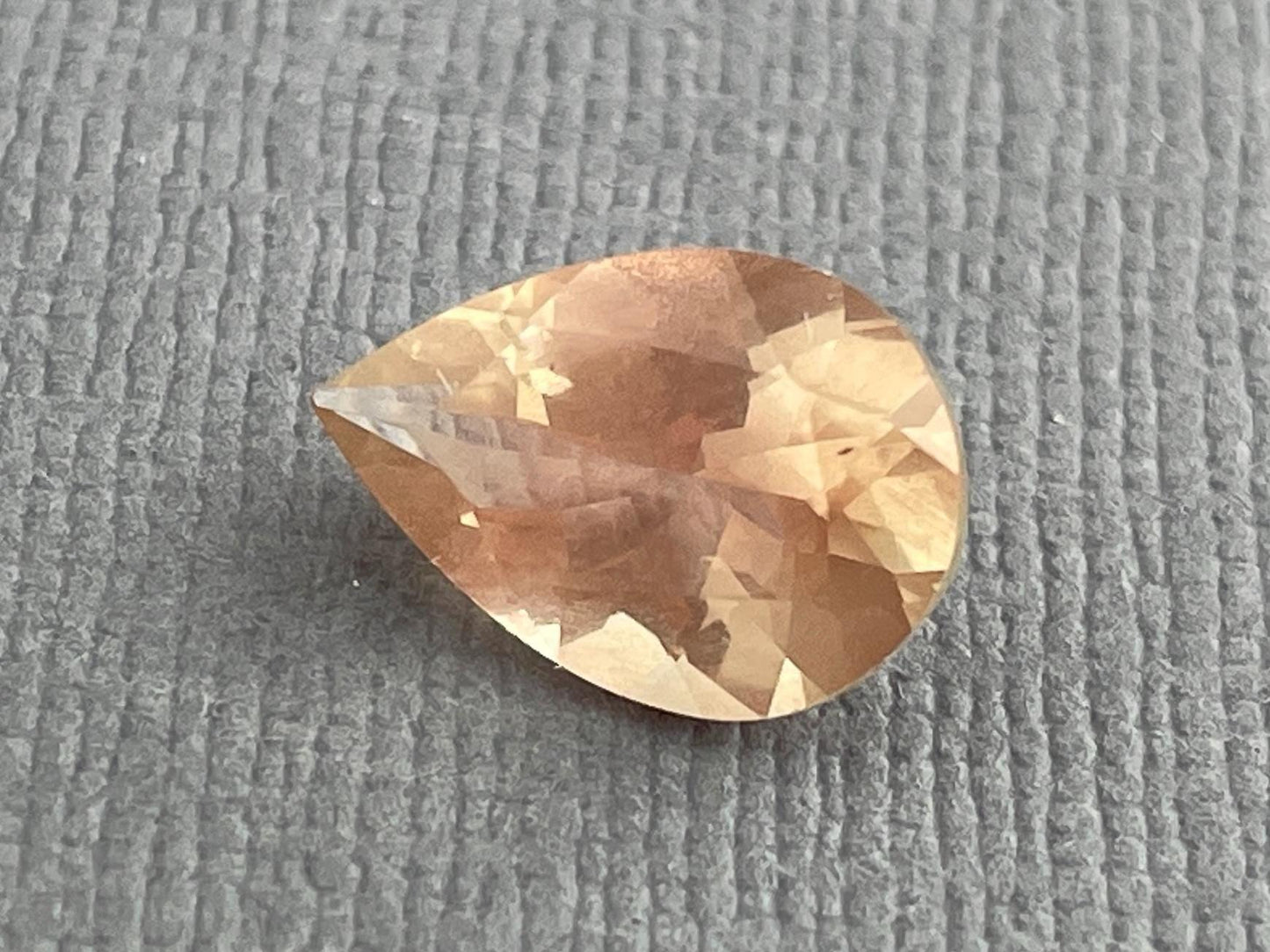 Oregon Sunstone Pear Gemstone | 12x8 mm | 2.4 carats | OSF188 - Oregon Sunstone - GemEnthusiast