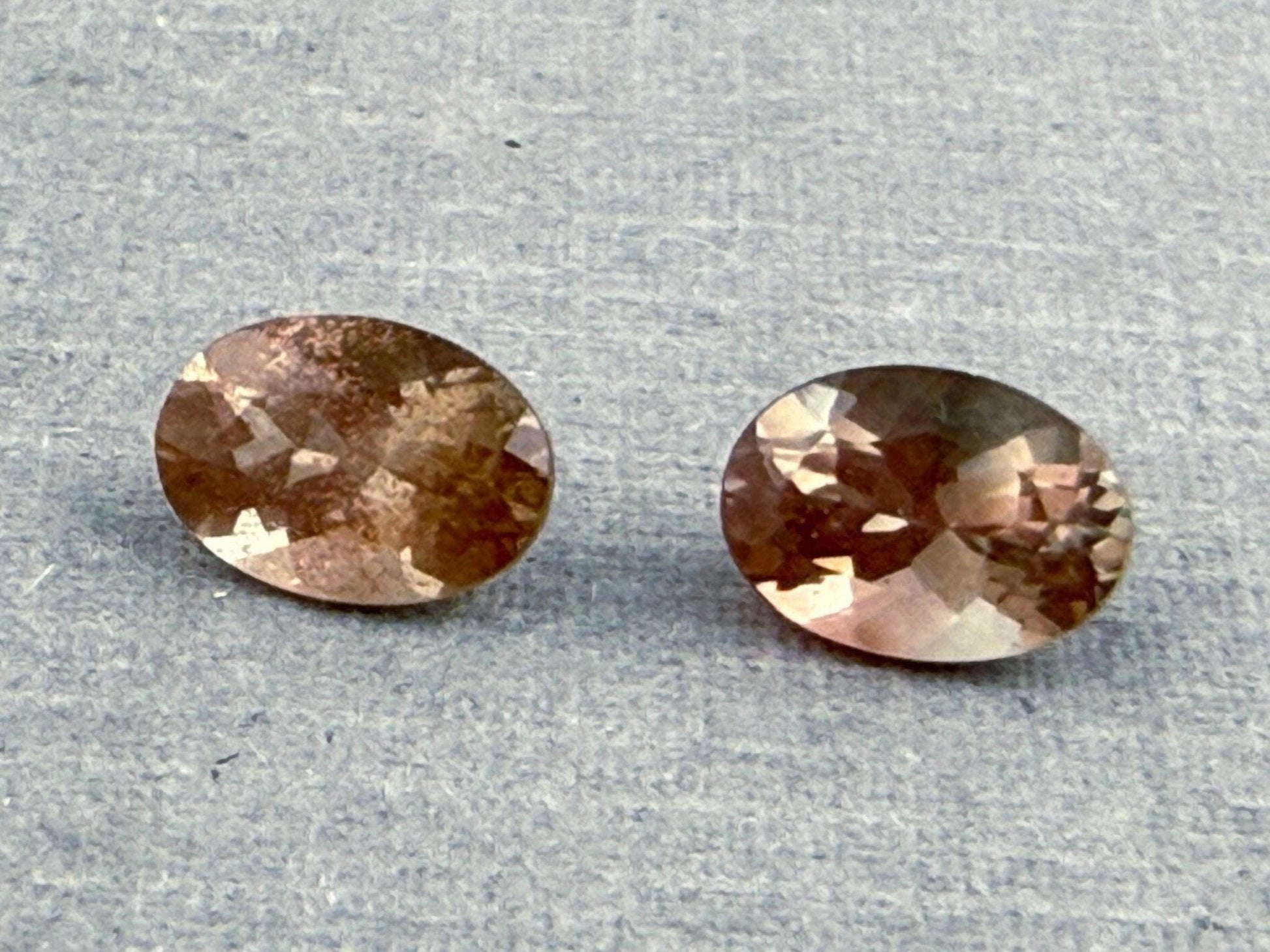 7x5 Oregon Sunstones Oval Pair | 1.4 carats | OSF196 - 7x5 Oregon Sunstone Pair - GemEnthusiast