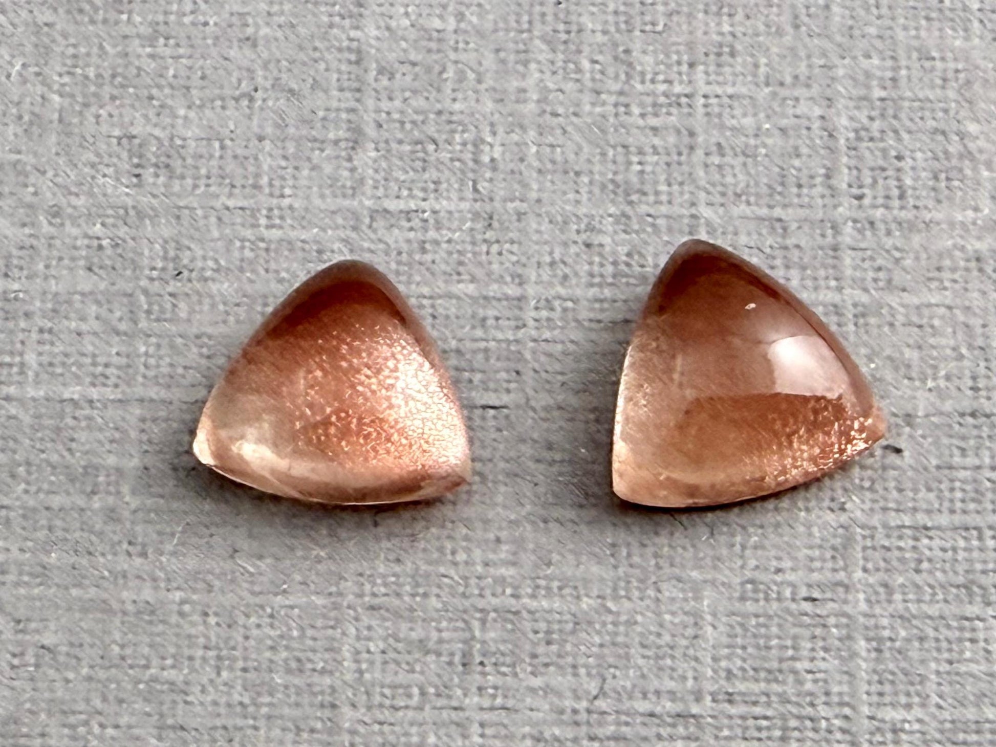 7mm Oregon Sunstone Pair | with Schiller | Triangle Cabochon | OSC325 - Oregon Sunstone, Schiller - GemEnthusiast