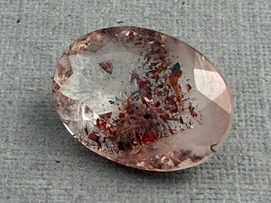 Fire Quartz with Hematite Flakes | 11x8mm | Oval Faceted Gemstone | QU533 - Fire Quartz - GemEnthusiast