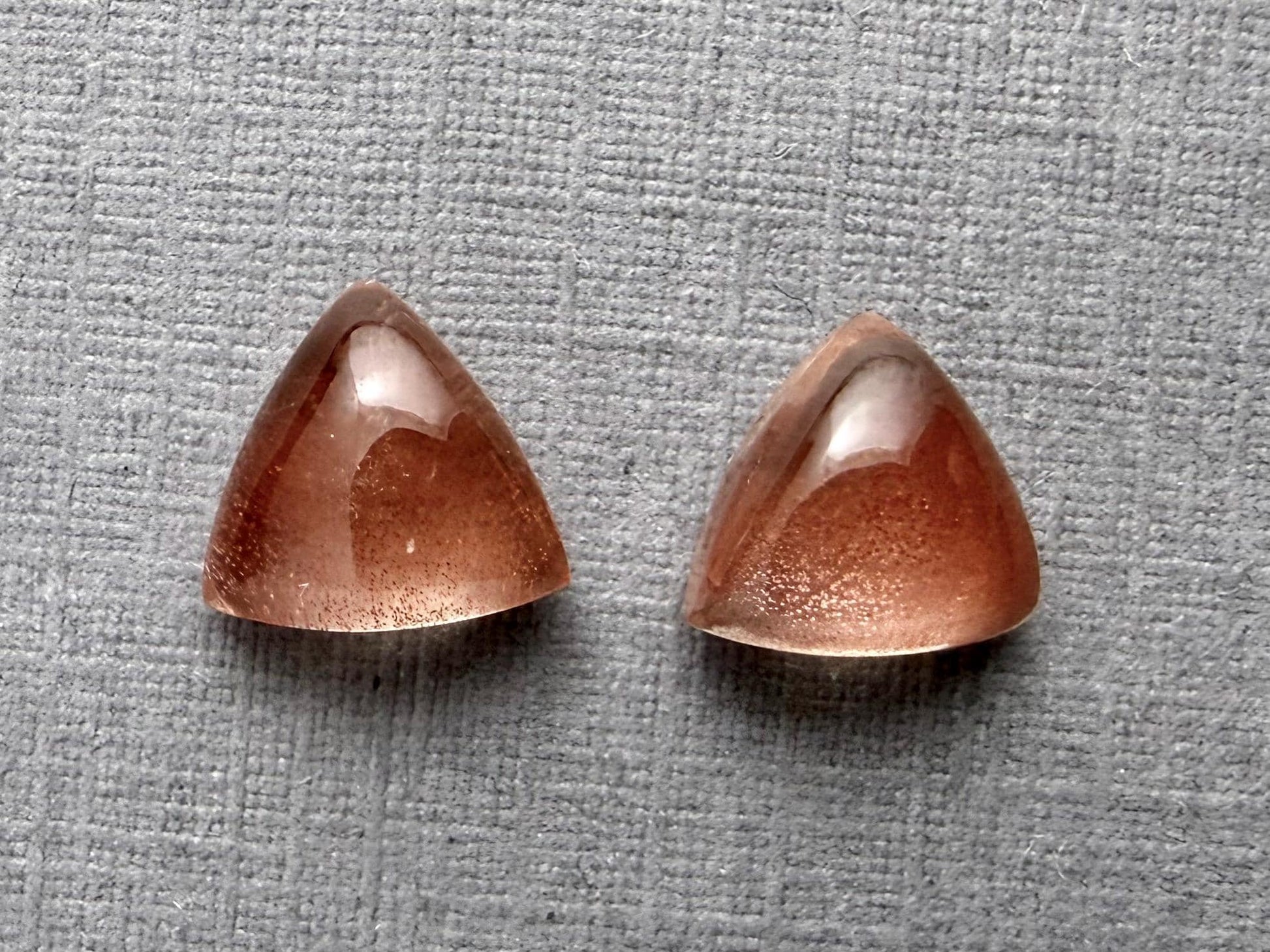 7mm Oregon Sunstone Pair | with Schiller | Triangle Cabochon | OSC325 - Oregon Sunstone, Schiller - GemEnthusiast