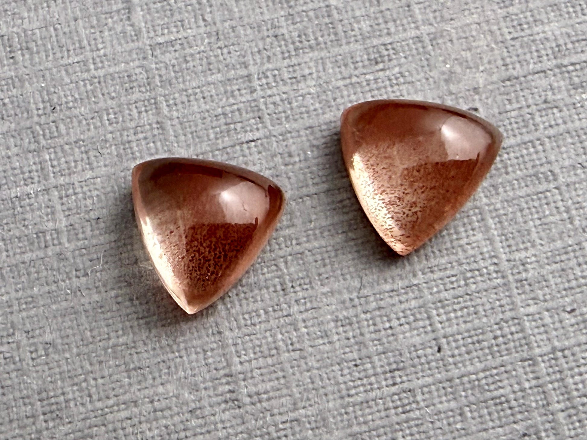 7mm Oregon Sunstone Pair | with Schiller | Triangle Cabochon | OSC325 - Oregon Sunstone, Schiller - GemEnthusiast