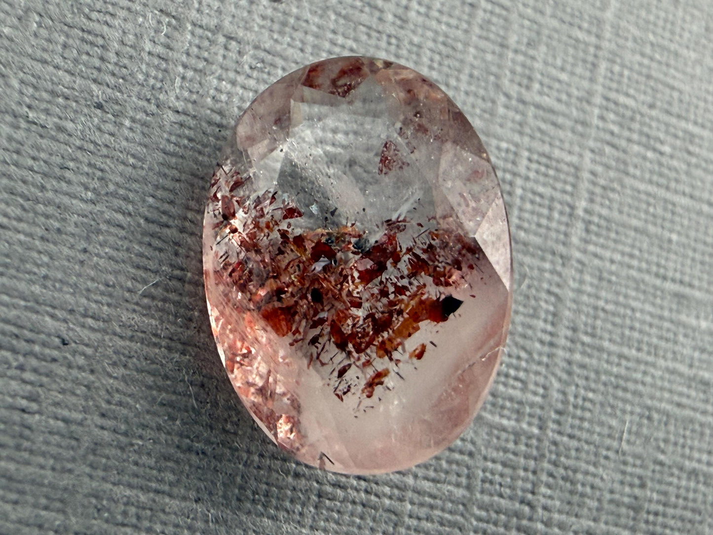 Fire Quartz with Hematite Flakes | 11x8mm | Oval Faceted Gemstone | QU533 - Fire Quartz - GemEnthusiast