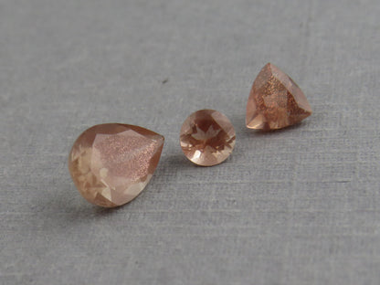 Oregon Sunstone Set | 4mm Round, 5mm Trillion, 8x6mm pear | 1.72 carats | OSF230 - Oregon Sunstone - GemEnthusiast