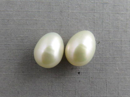 Exceptional Pearl Pairs | Drilled-Through with a drop shape | Ivory, Peach, or Pink - Freshwater Pearl - GemEnthusiast