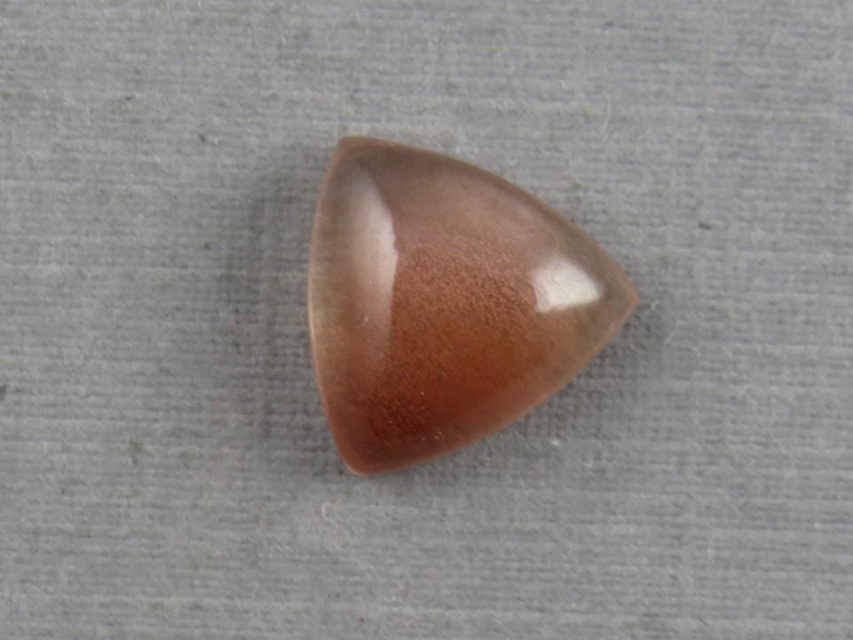 10mm Oregon Sunstone | Triangle Cabochon | Natural American Gemstone | 2.9 carats | OSC285 - Oregon Sunstone - GemEnthusiast