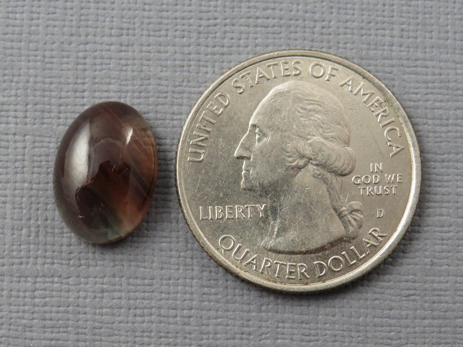 Bicolor Oregon Sunstone with Red and Green | 14x10mm Oval Cabochon | 6.14 carats | OSC338 - Oregon Sunstone - GemEnthusiast