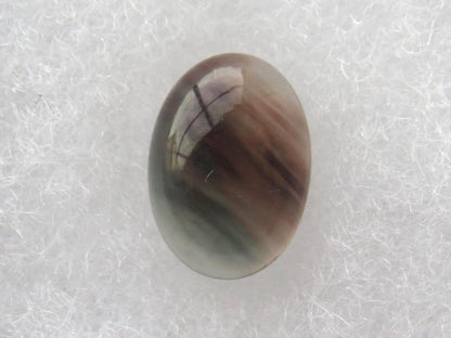 Bicolor Oregon Sunstone with Red and Green | 14x10mm Oval Cabochon | 6.14 carats | OSC338 - Oregon Sunstone - GemEnthusiast