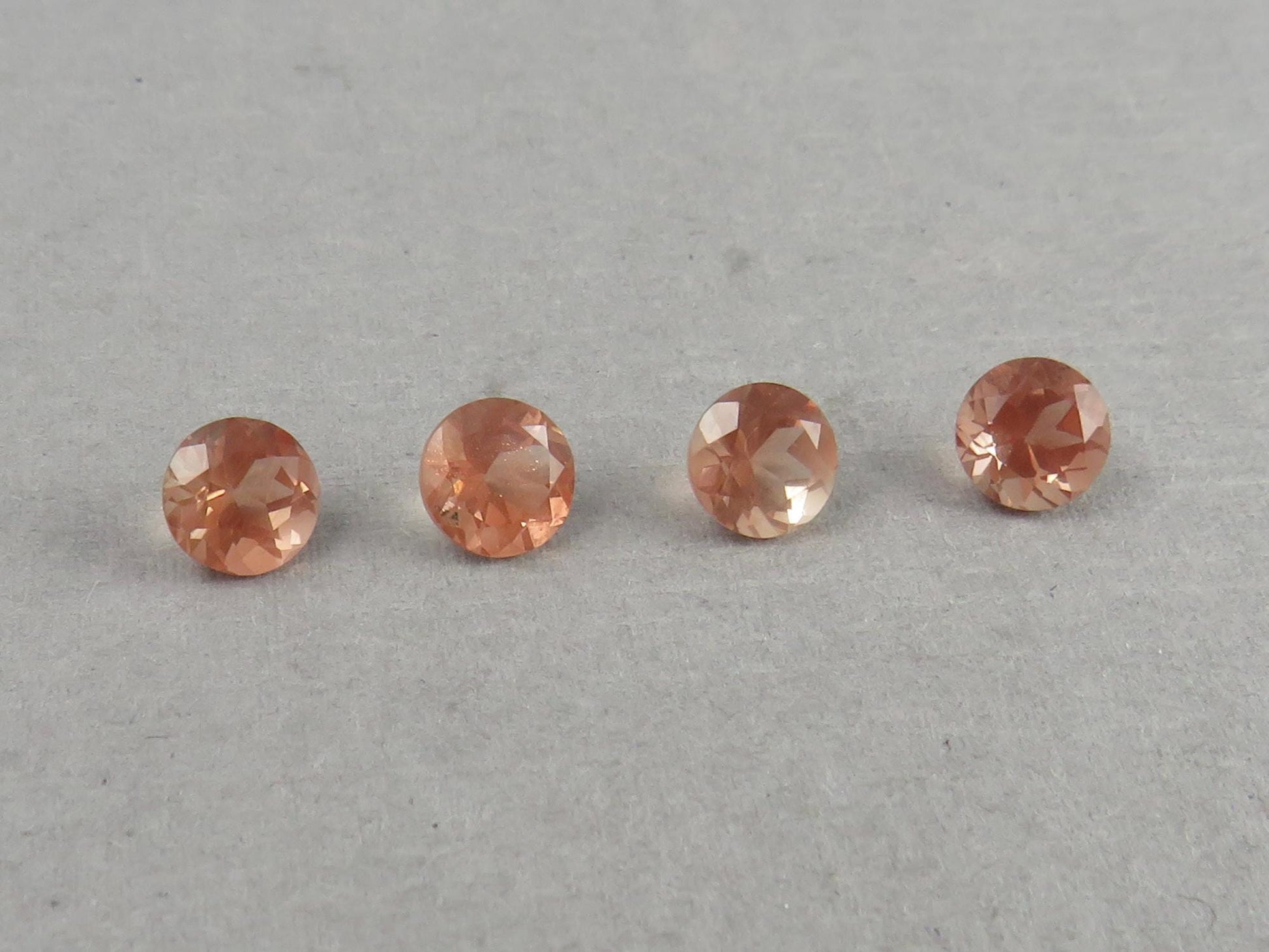 6mm Oregon Sunstones| Round American Gemstone | OSF236 - - GemEnthusiast