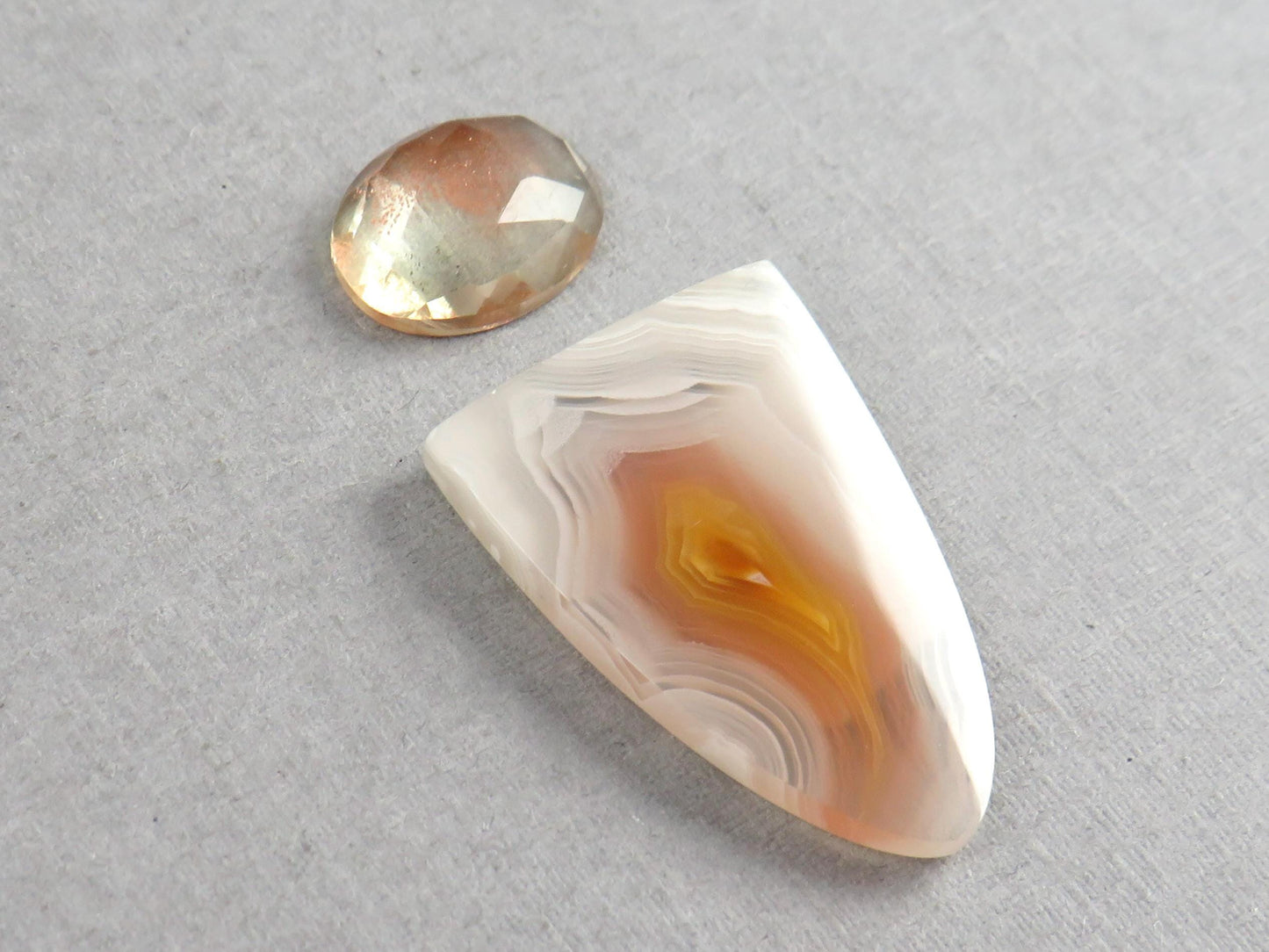Oregon Sunstone and Sierra Madre Agate | Gemstone Set | SET119 - Timor Agate, Oregon Sunstone - GemEnthusiast