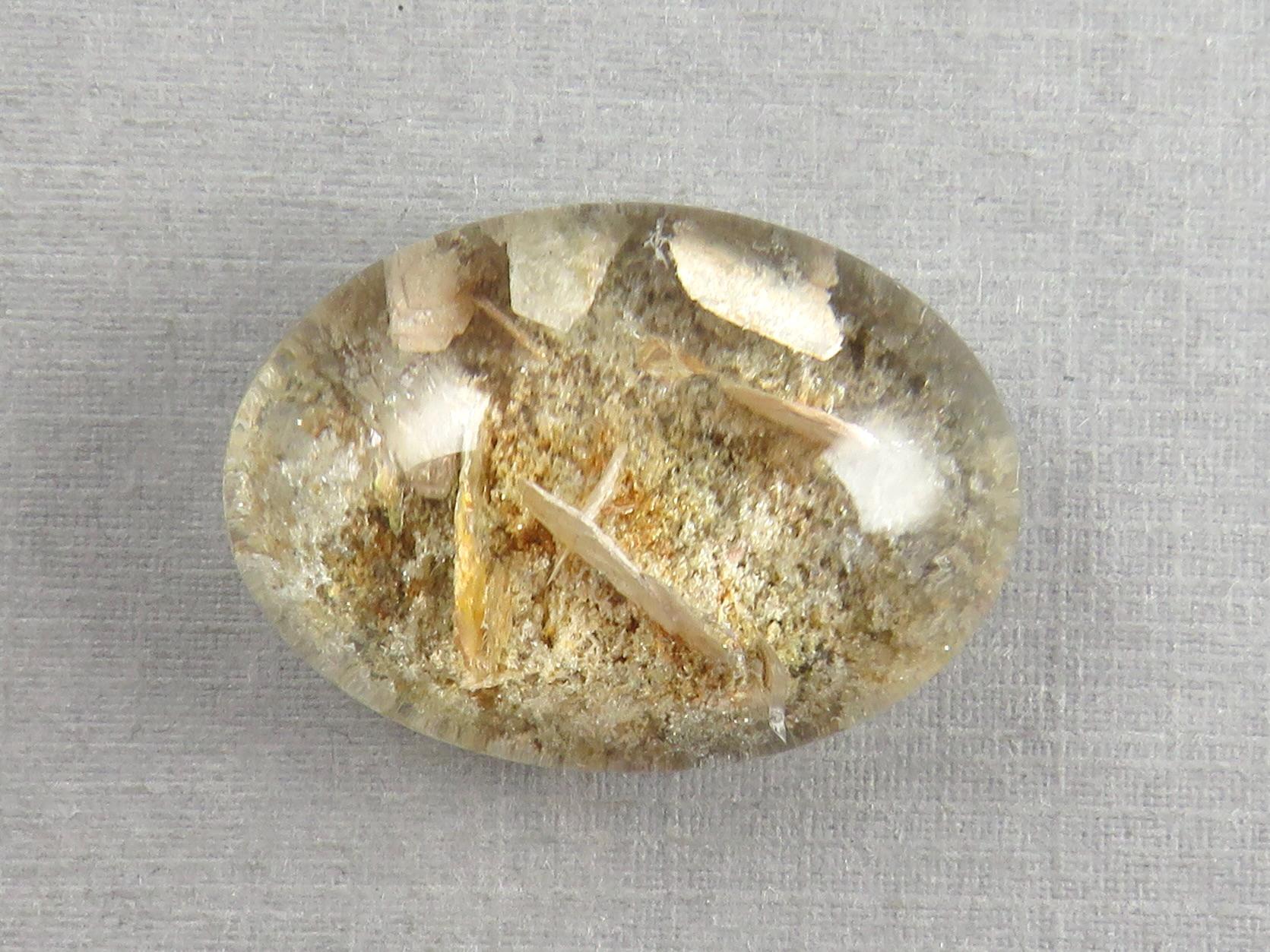 Garden Quartz with Chlorite | 26x19mm | Scenic Oval Gemstone | QU542 - Chlorite in Quartz - GemEnthusiast