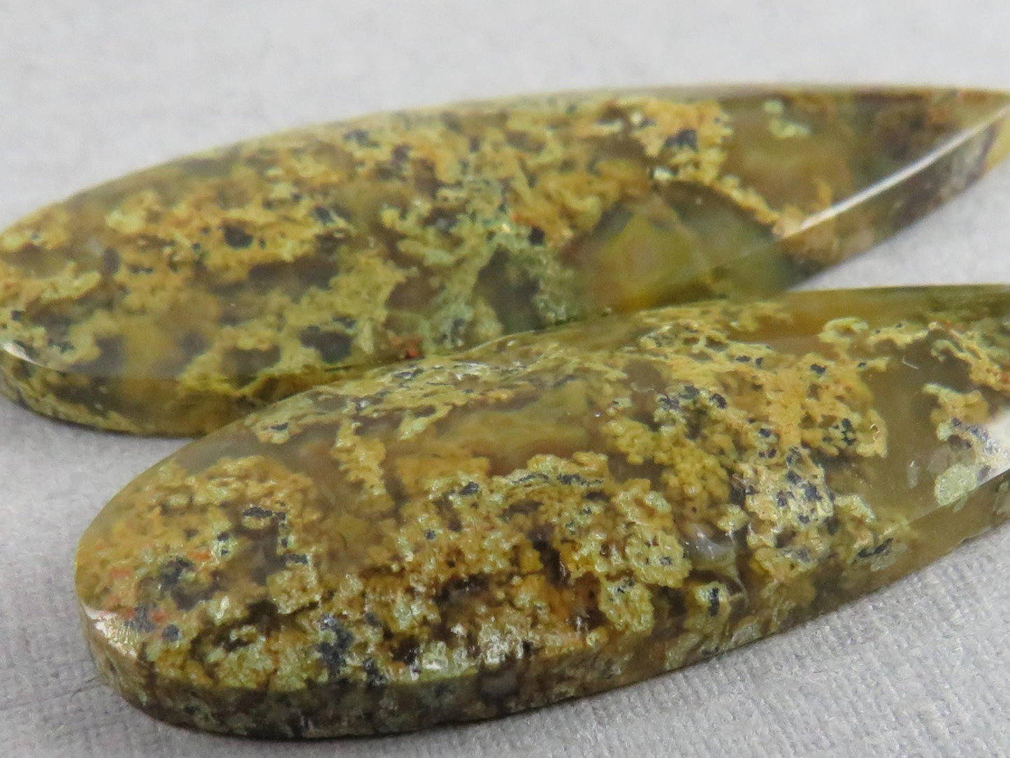 Indonesian Moss Agate Pair | Pear Natural Loose Gemstone | Garden Agate | AG339 - Moss Agate - GemEnthusiast