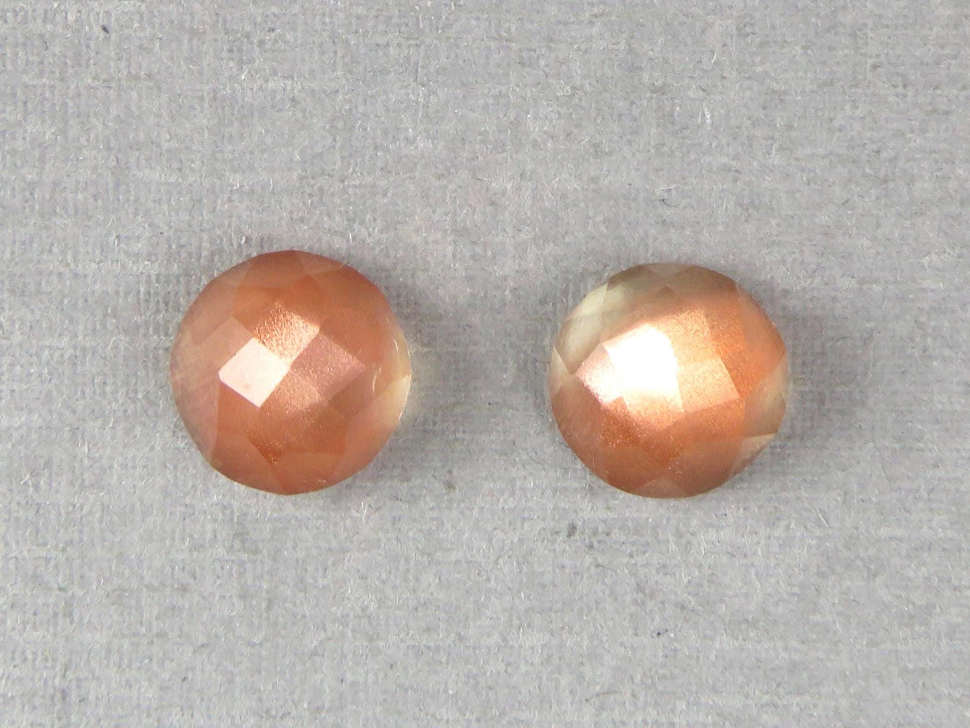 8mm Oregon Sunstones with Schiller | Round Rosecut Cabochon Pair | OSR103 - Oregon Sunstone - GemEnthusiast