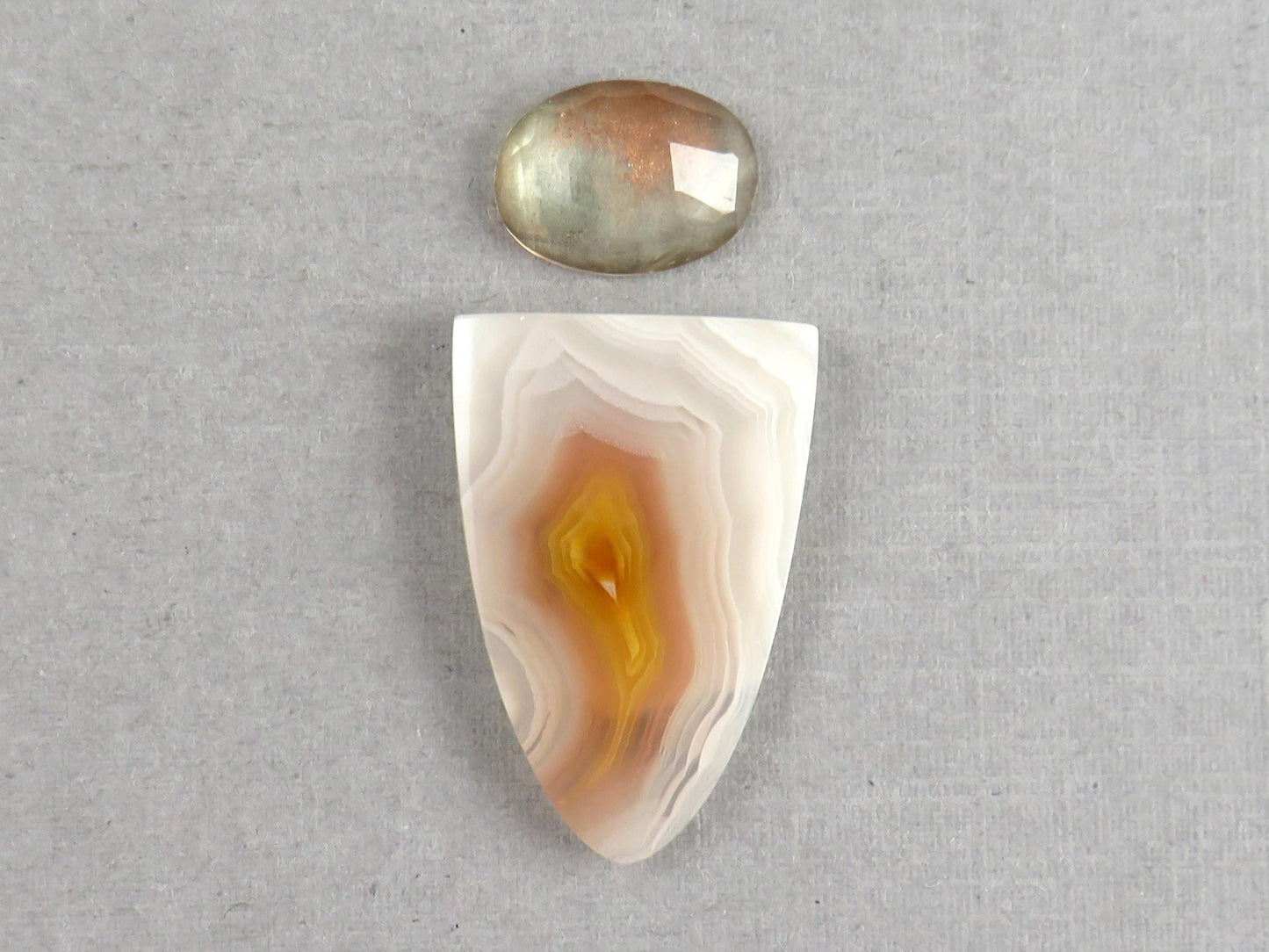 Oregon Sunstone and Sierra Madre Agate | Gemstone Set | SET119 - Timor Agate, Oregon Sunstone - GemEnthusiast