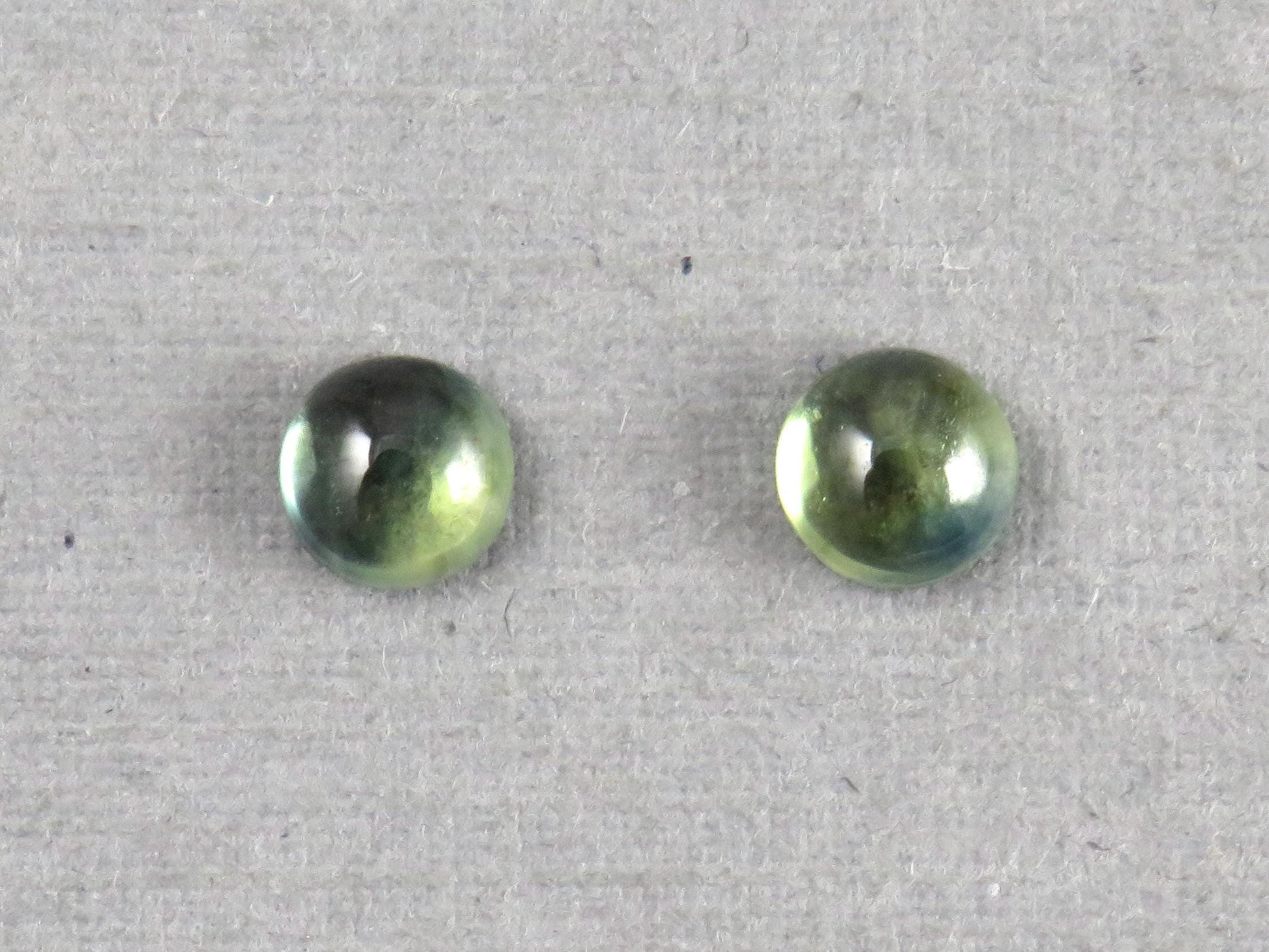 Montana Sapphire Cabochon - 4mm Round Pair | Bicolor Teal-Blue | American Gemstone | SA304 - Montana Sapphire - GemEnthusiast