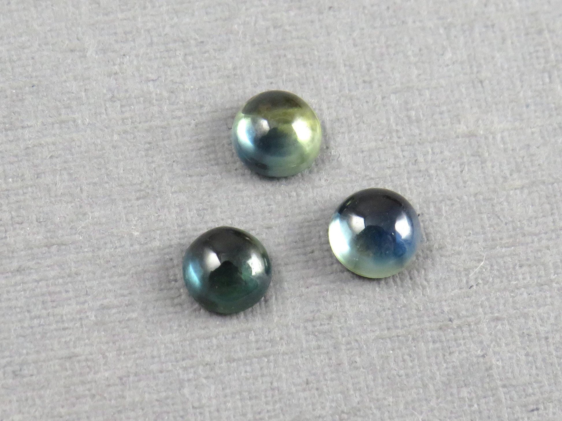 Montana Sapphire Cabochon - 4mm Round Lot | Bicolor Teal-Blue | American Gemstone | SA306 - Montana Sapphire - GemEnthusiast