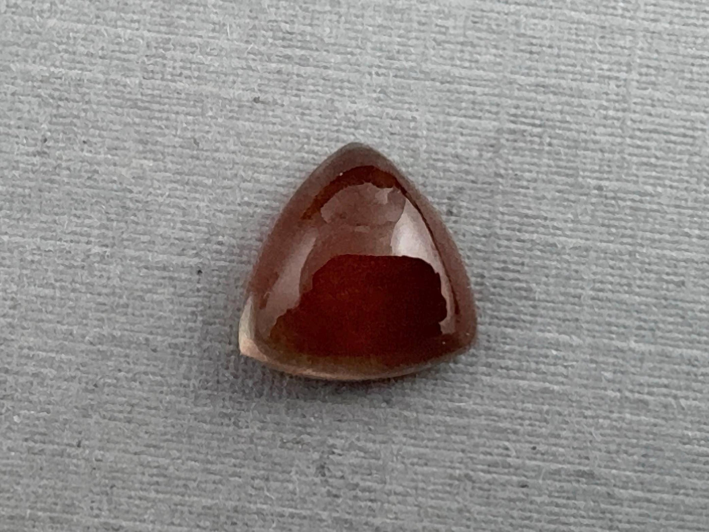 9mm Oregon Sunstone | Triangle Cabochon | Natural American Gemstone | OSC265 - Oregon Sunstone - GemEnthusiast