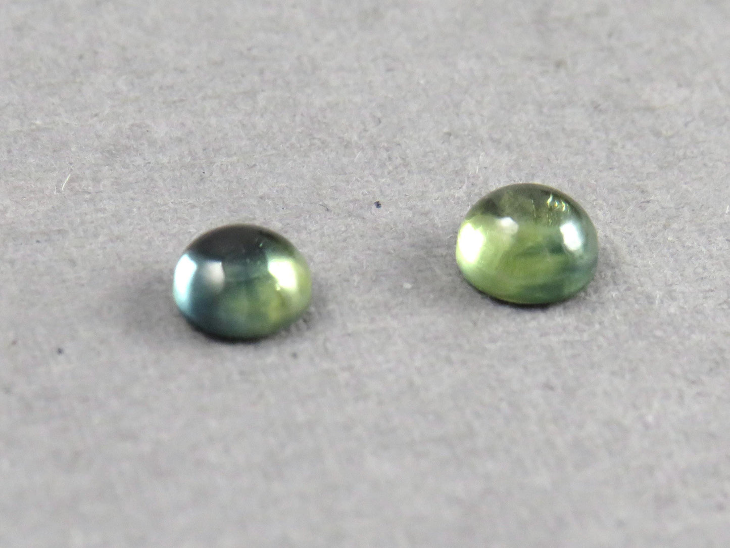 Montana Sapphire Cabochon - 4mm Round Pair | Bicolor Teal-Blue | American Gemstone | SA304 - Montana Sapphire - GemEnthusiast