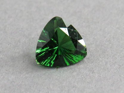 Chrome Tourmaline Trillion | 5.5mm | Tanzania | TO570 - Chrome Tourmaline - GemEnthusiast