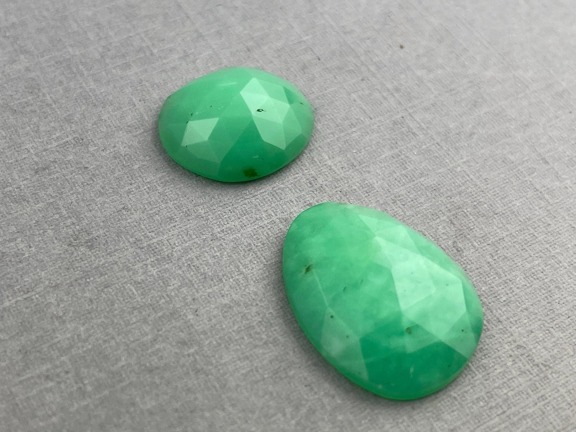 Large Mint Chrysoprase Rose Cut Lot | Chalcedony Gemstones | 16 carats | CY125 - Gem Enthusiast
