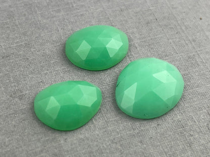 Mint Chrysoprase Rose Cut Lot | Chalcedony Gemstones | 10 carats | CY120 - Gem Enthusiast