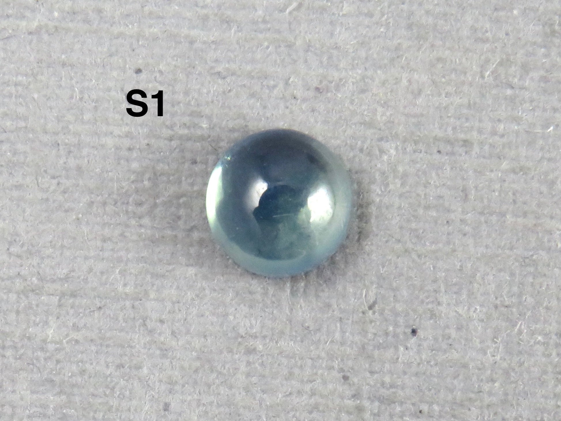 Montana Sapphire Cabochon — 4mm Round | Per Stone | Teal - Blue, Light Blue, Green & Pale Purple | SA305 - One of a Kind Cabochons - Gem Enthusiast