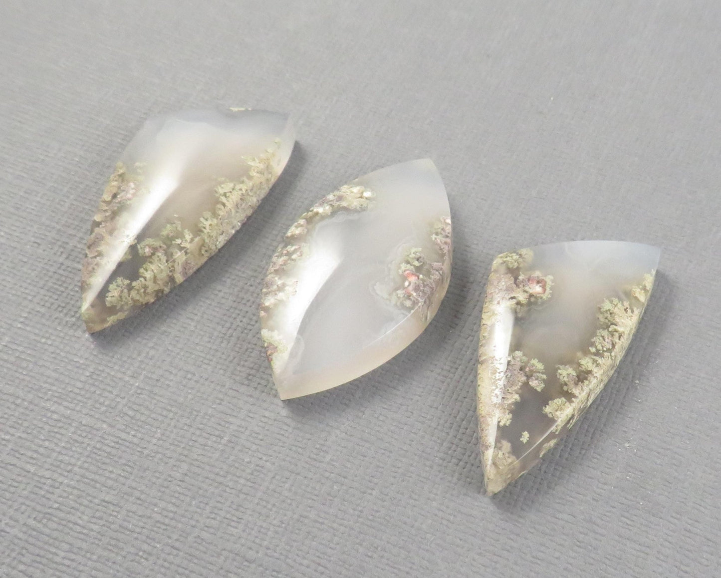 Moss Agate Cabochon | 37mm, avg 31ct | Per Stone | Indonesia | AG356 - Gem Enthusiast