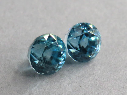 Natural Blue Zircon | 5mm Faceted Round Pair | ZC103 - Gem Enthusiast