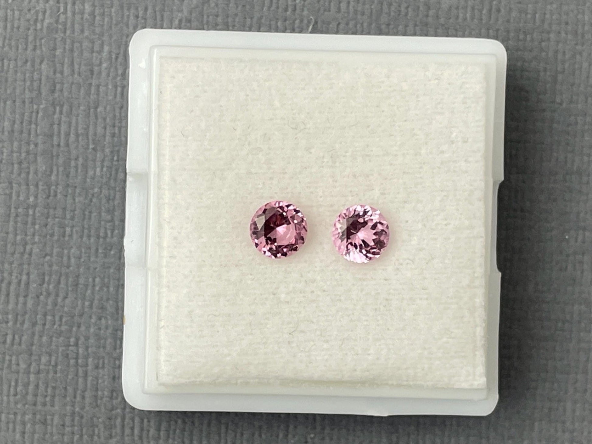 Natural Pink Spinel Faceted Pair Round | Natural Gemstone | 4.3 mm | SL116 - Spinel - Gem Enthusiast