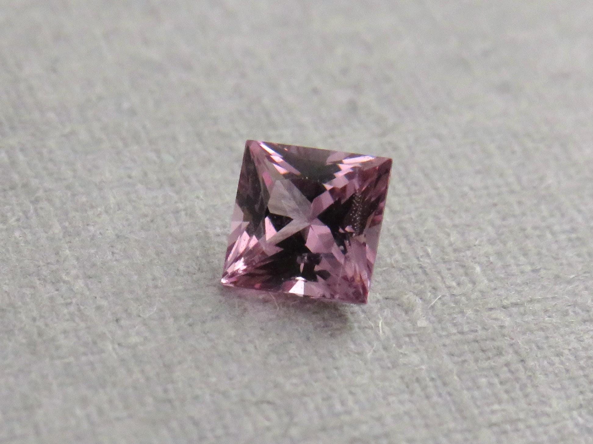 Natural Spinel Faceted Princess Cut | 3.9mm | Purple Pink Gemstone | SL114 - Gem Enthusiast