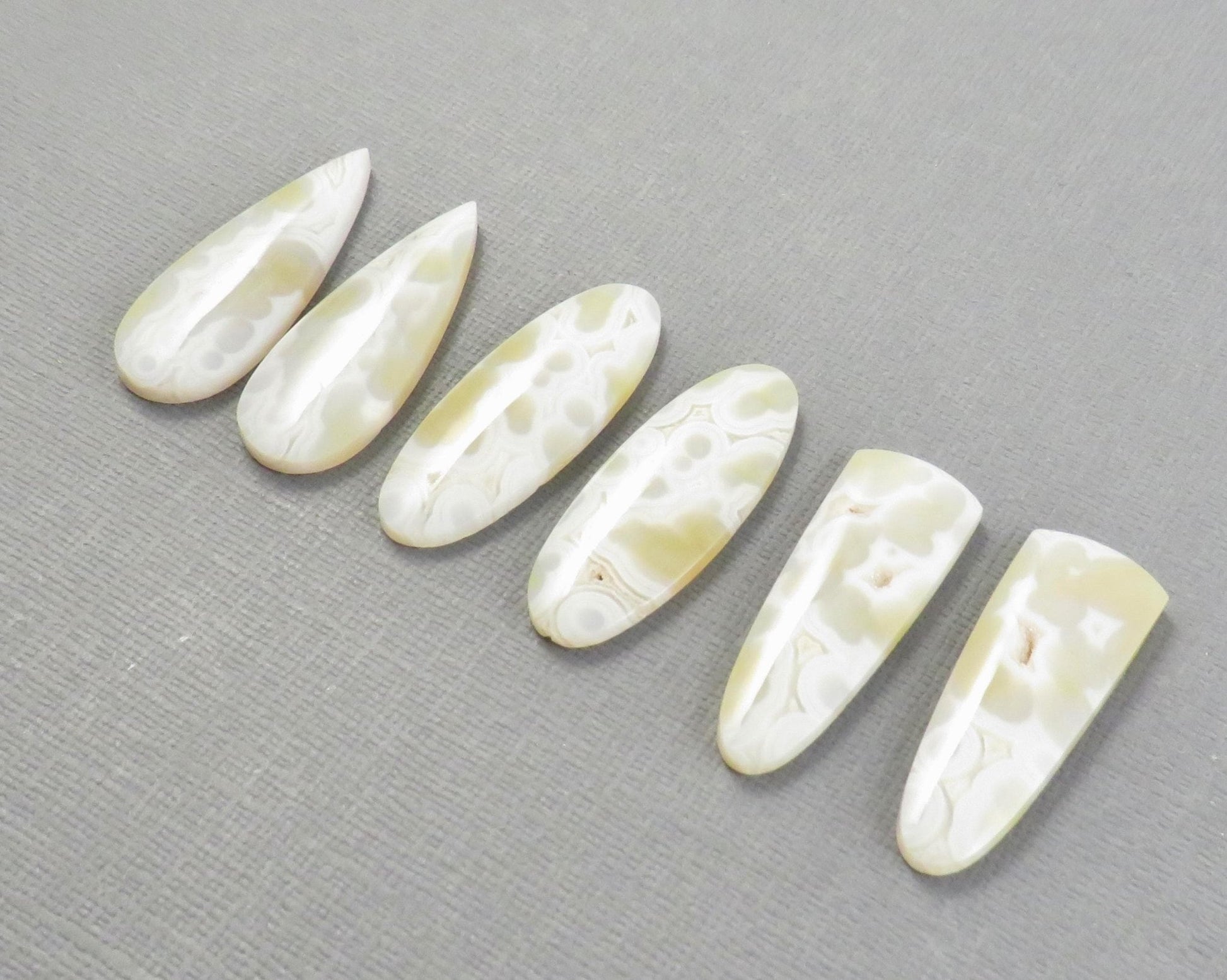 Orbicular Agate Cabochon | Eye Agate | 33.5–34mm, avg 25ct | Per Pair | Indonesia | OA108 - Gem Enthusiast