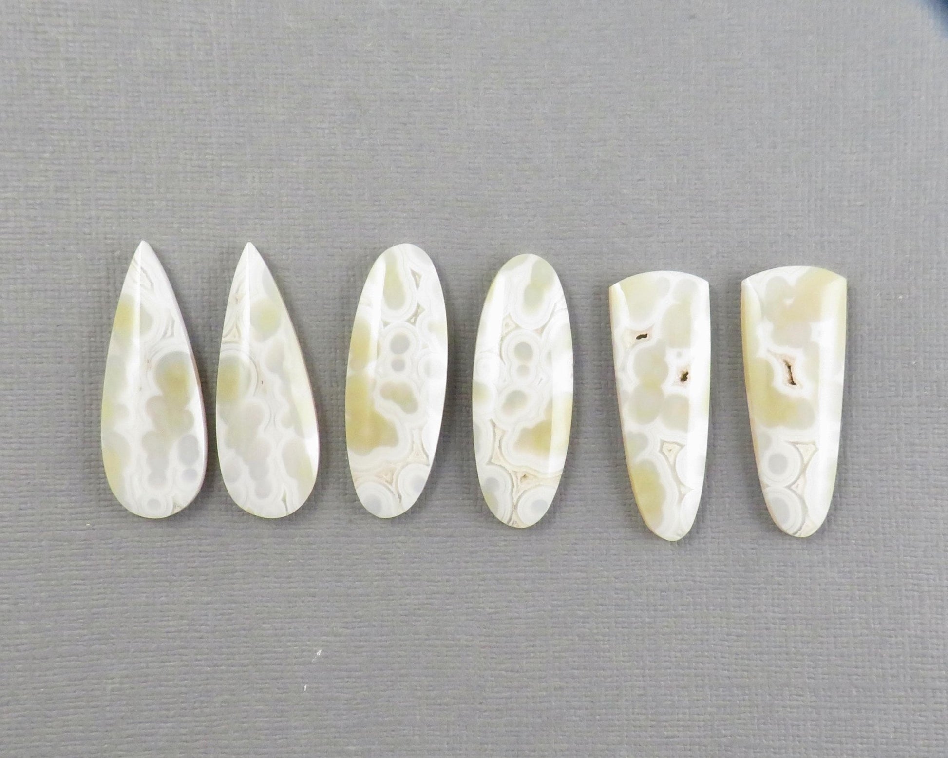 Orbicular Agate Cabochon | Eye Agate | 33.5–34mm, avg 25ct | Per Pair | Indonesia | OA108 - Gem Enthusiast