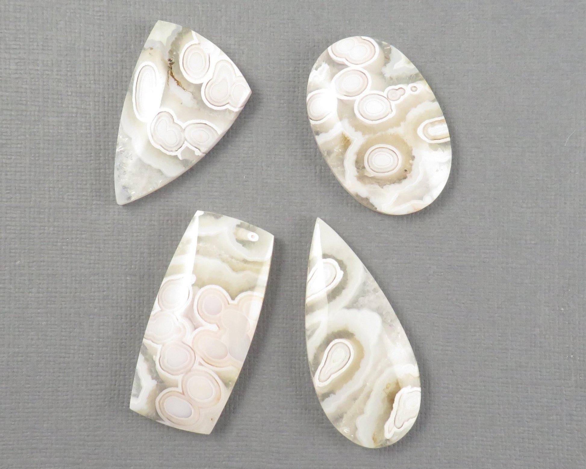 Orbicular Agate Cabochon Round | Eye Agate | 33–44mm, avg 34.40ct | Indonesia | OA104 - Gem Enthusiast